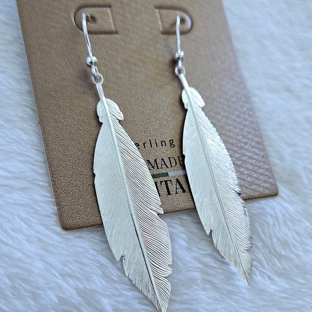 Mia Fiore Textured Silver🤍 Feather🪶 Earrings - Picture 6 of 16